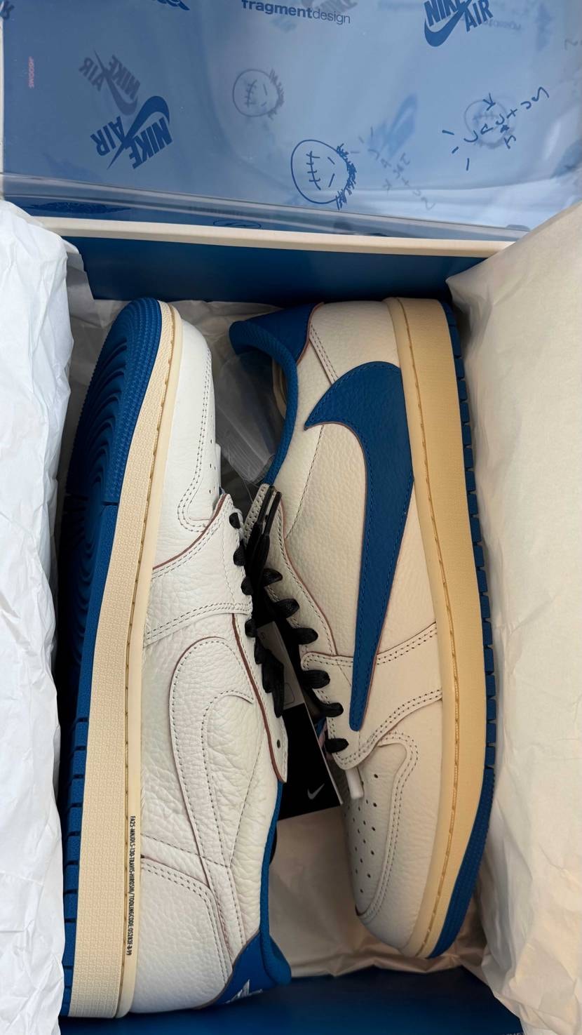 こちらで買ったおそらくゴッセレ当選分無事届きました
黒タグもデュプレも付いてて