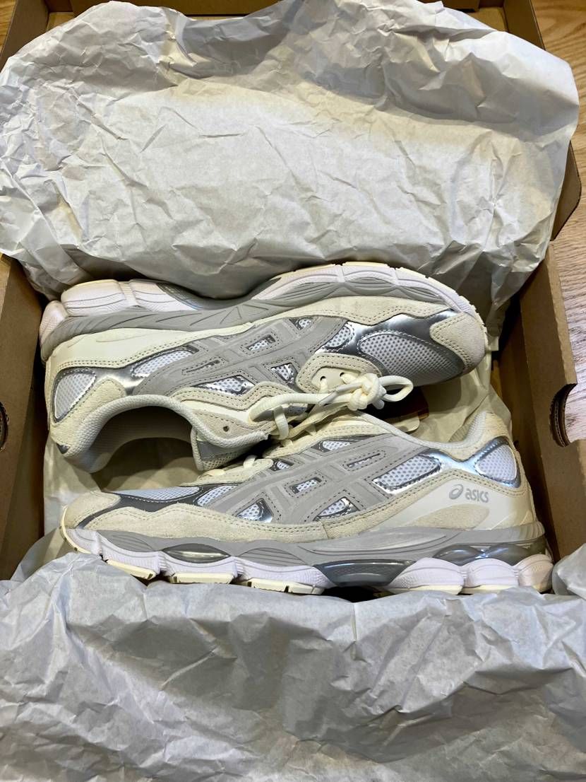 皆さん新色GEL NYCを投稿してないので🤔
asicsかっこいいですよ😎