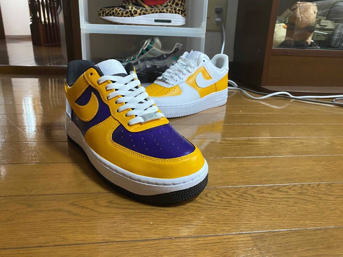 とりあえず片方が完成しました！左右非対称にしたいと思います。カスタム楽しいですね