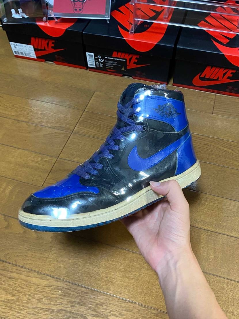 後世に残すためにラッピングしました。おそらく今後、履くことは