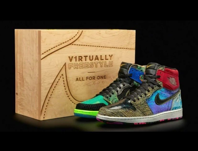 今のところオークション限定？一般リリースがあるかは不明。