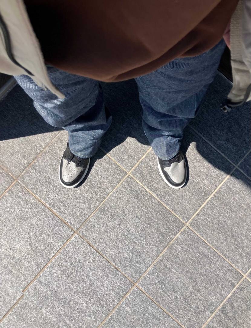 日向に影
久しぶりにリーバイスのジーパン買うた(履いてるや