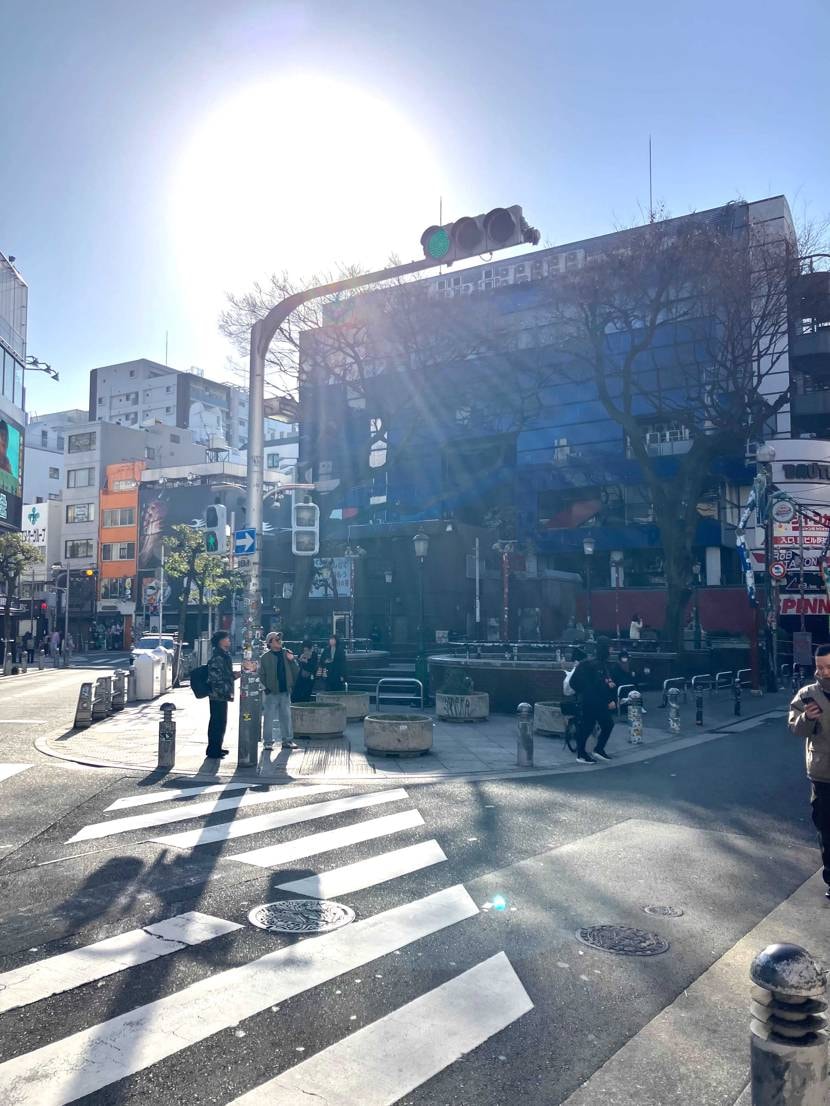 お邪魔しまんにゃわ〜(もう帰った)




ではド