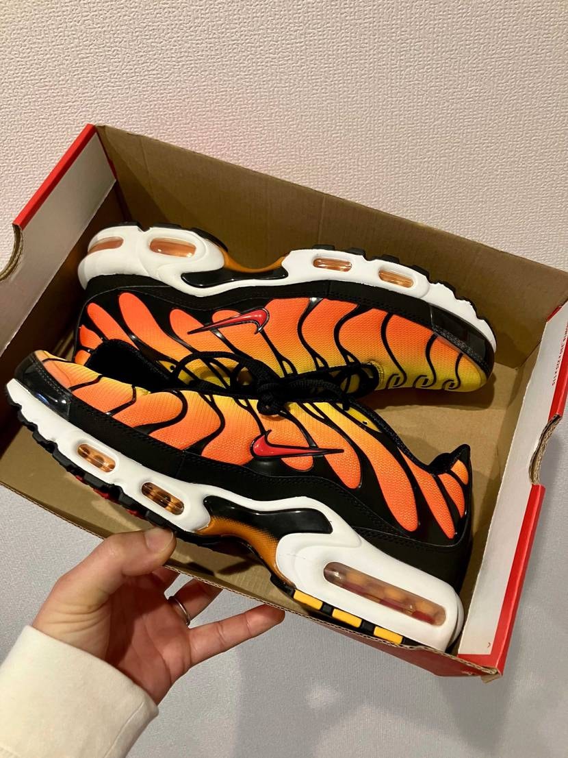 散歩がてらアウトレット行ったら散財した
3点で40%offしてたが他にめぼしい