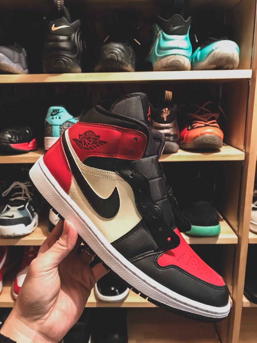 今年一発目のカスタム

皆さんも大好きなカラーリングです