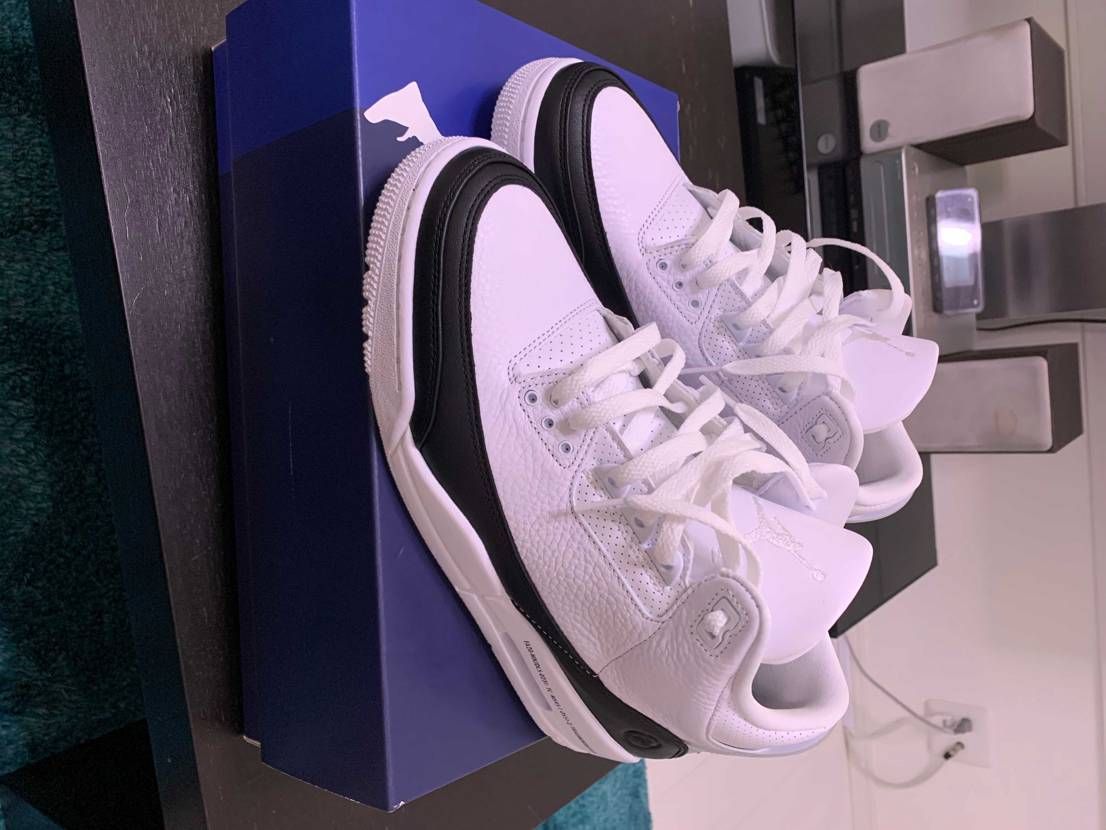 まさかのラッキーGET^_^

お隣の理容室のオーナー様から譲って頂きました