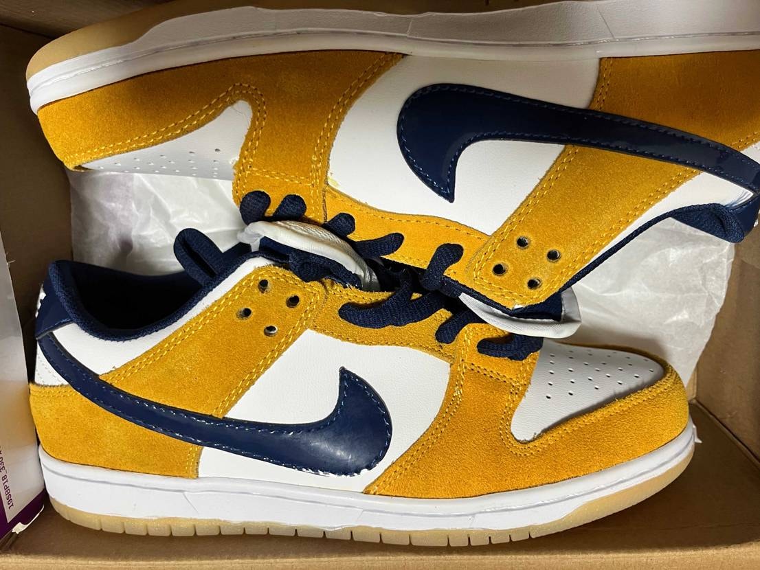 メルカリでSBダンク買ったらパチモン届いた🤗
インソールと