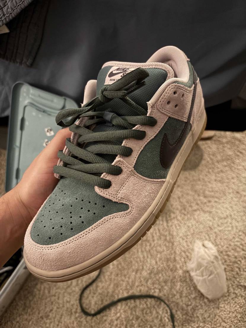 ミネラルスレートの画像拾ってきた🥺
お外で見ると白に近くて