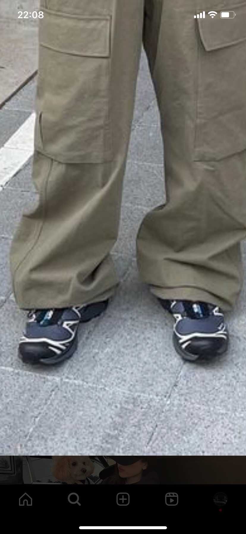 有識者様！教えて下さい！！
写真のSALOMONの品番を教