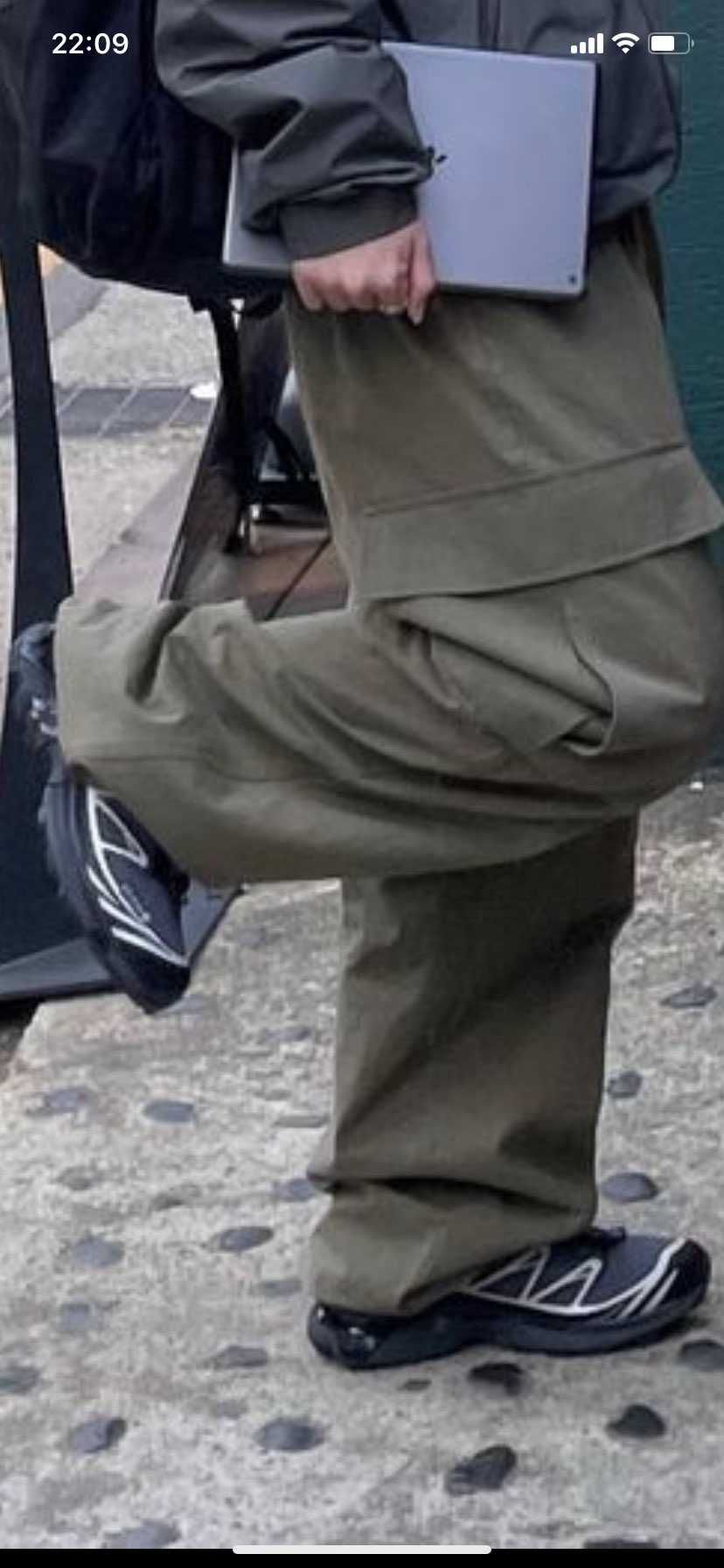 有識者様！教えて下さい！！
写真のSALOMONの品番を教