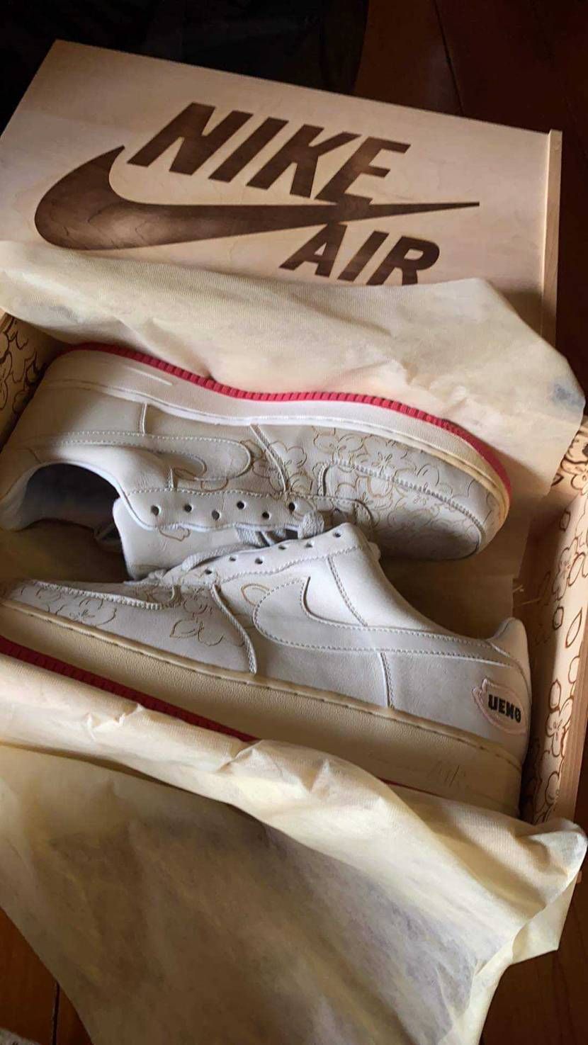 『試し履きもせず、木箱の中に放置してたらこの状態になっちゃっ