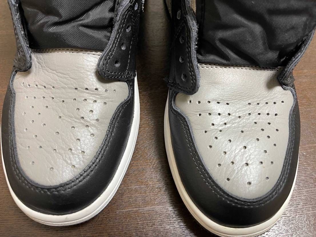 某フリマサイトで購入しました。隅々まで見なかった自分が悪いんですが、偽物を掴んで