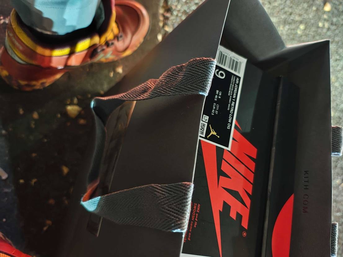 シゴオワに作業着で渋谷まで
KITHにてマイサイ確保！
ラスイチだったわ危ね