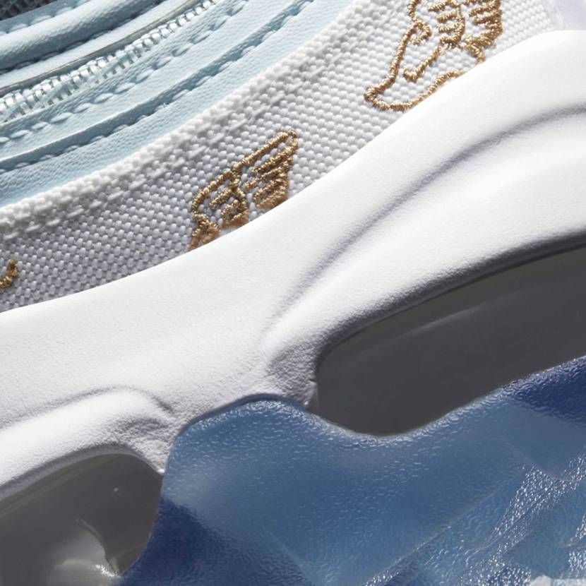 このAir max 97めちゃめちゃかわいい