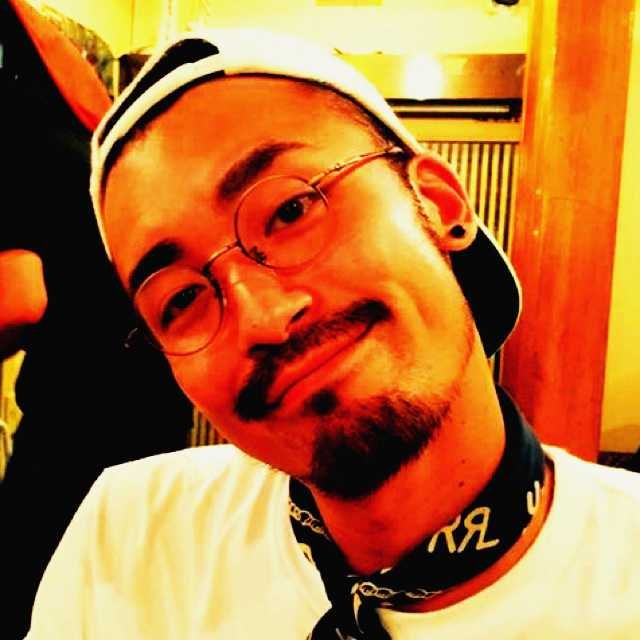 和賀　慎吾