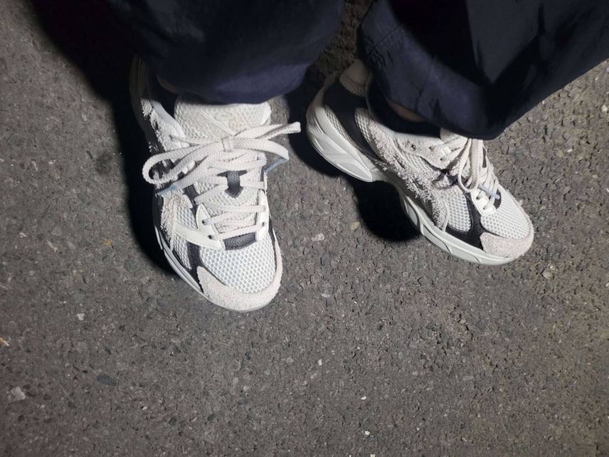 年明けからずっとNB履いてたので今日はこれを下ろしてみた。
これは…良い!