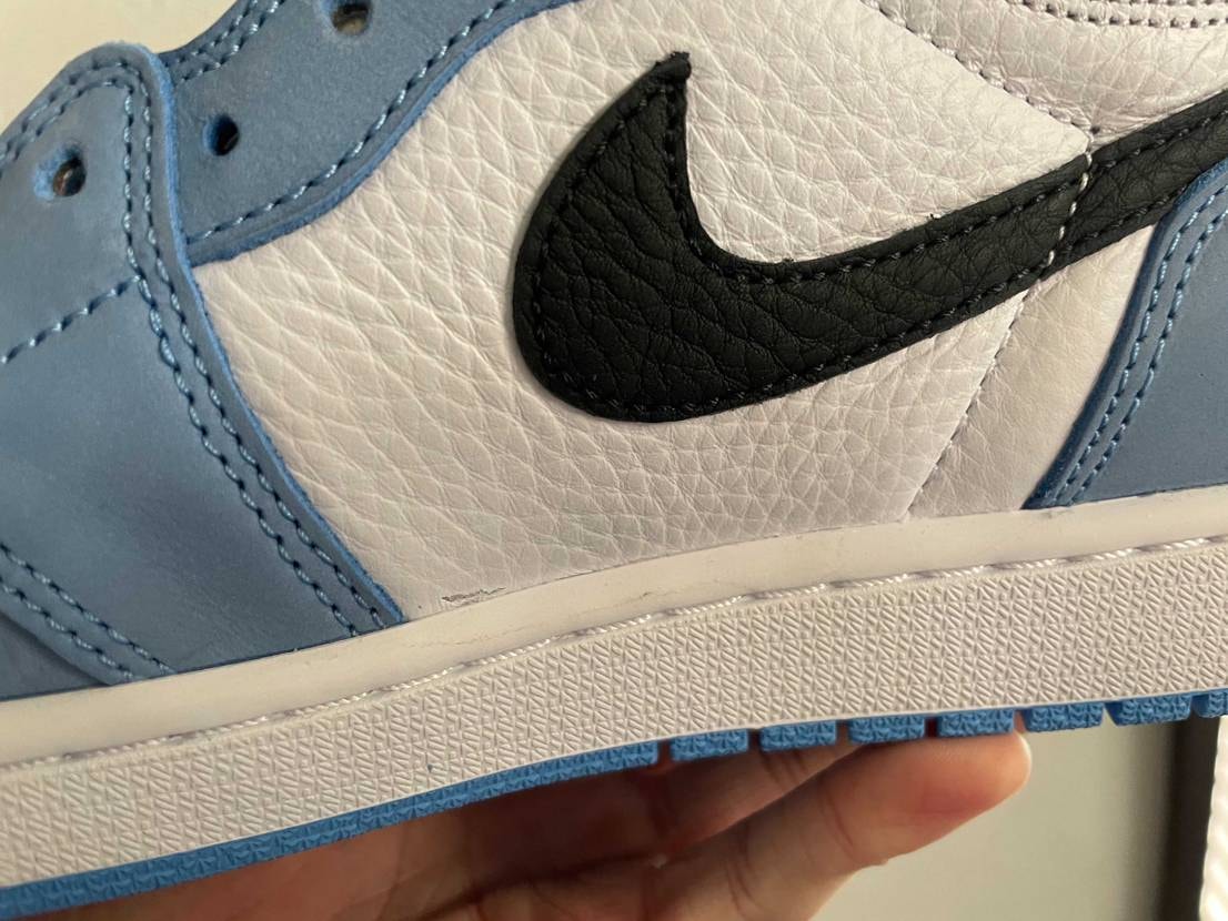 本日届きました！
とてもいいカラーリング✨
ですが少しヒ