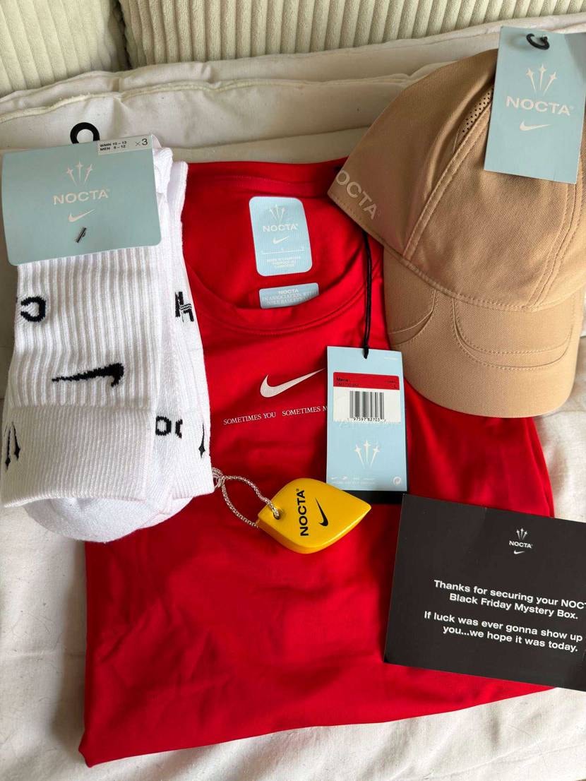 NOCTAミステリーボックス海外の方は届いてる方いるみたいだけどこれはTier4