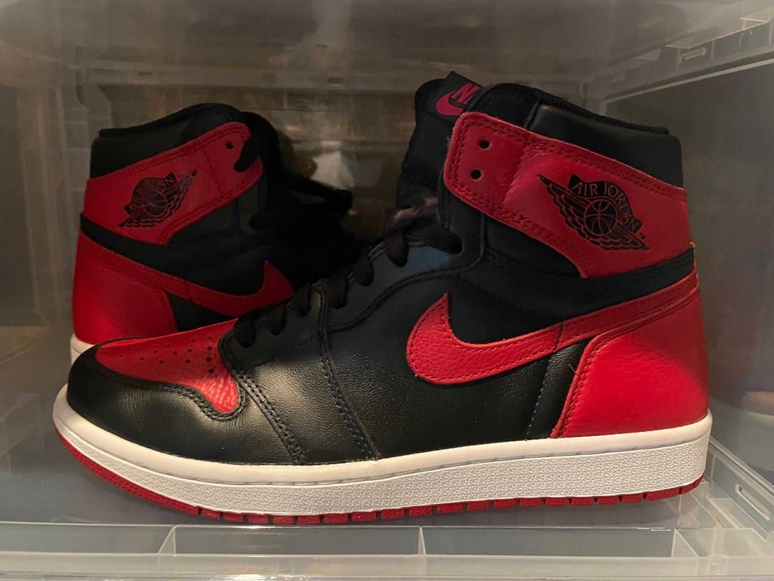 今年最後の一足

Nike Air Jordan 1 Retro High 