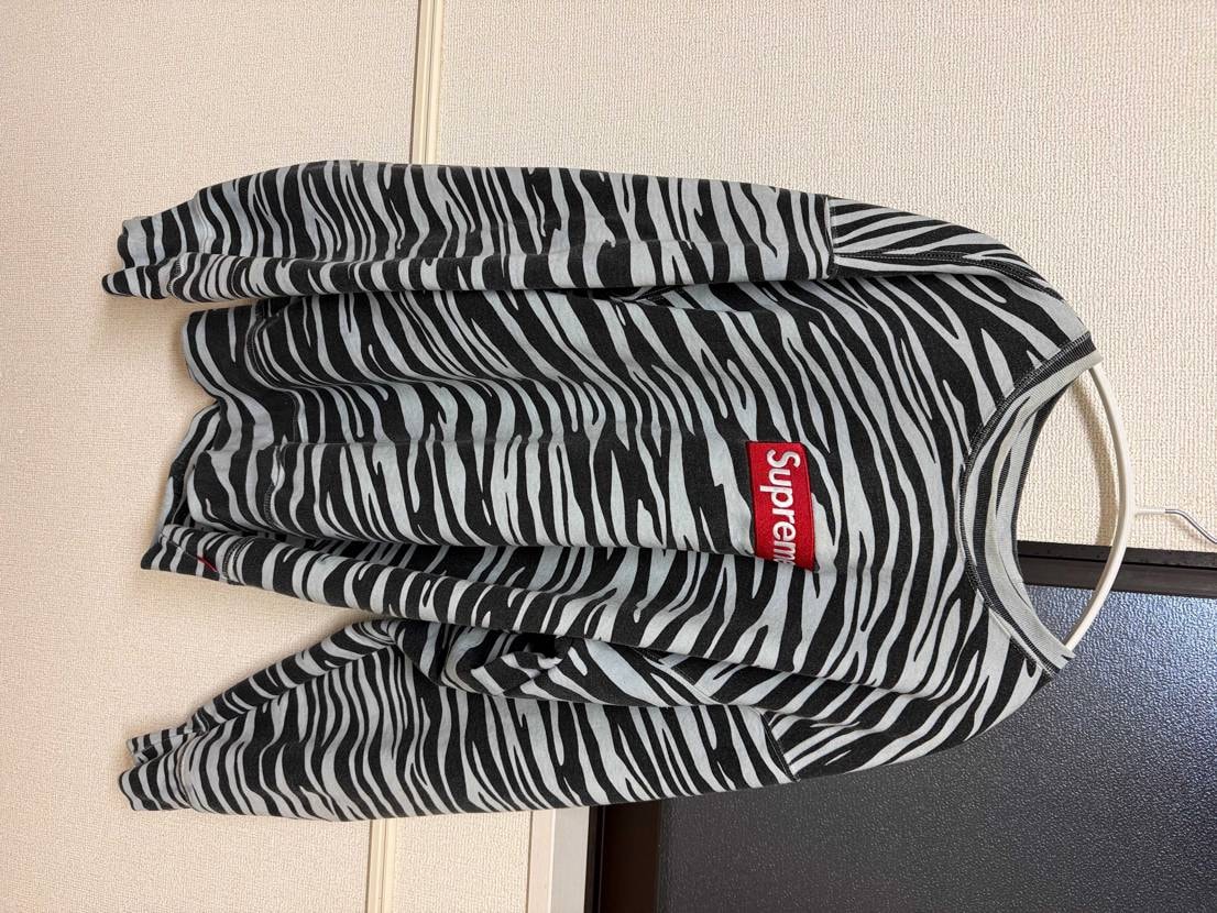 念願のボックスロゴ手に入れたのにやらかしてグレーカスタムにな