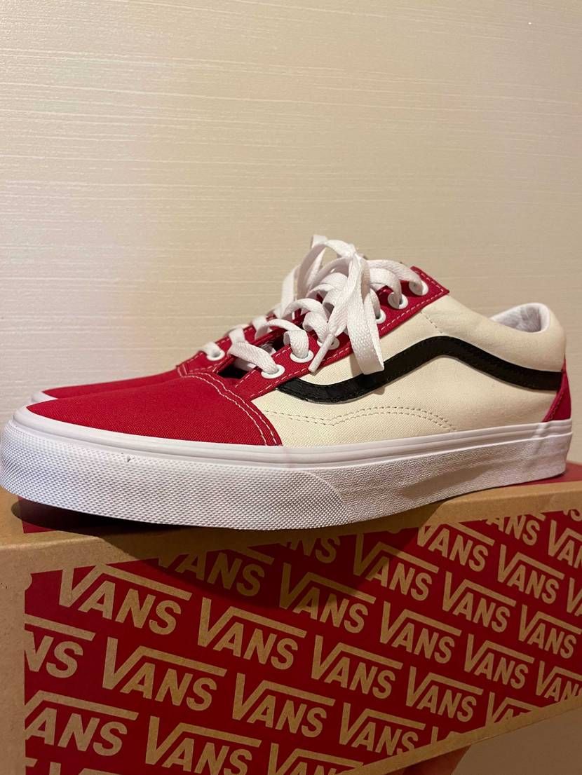 初oldschool🛹AJ1KOっぽいので買ってジャズストライプを黒く塗りました