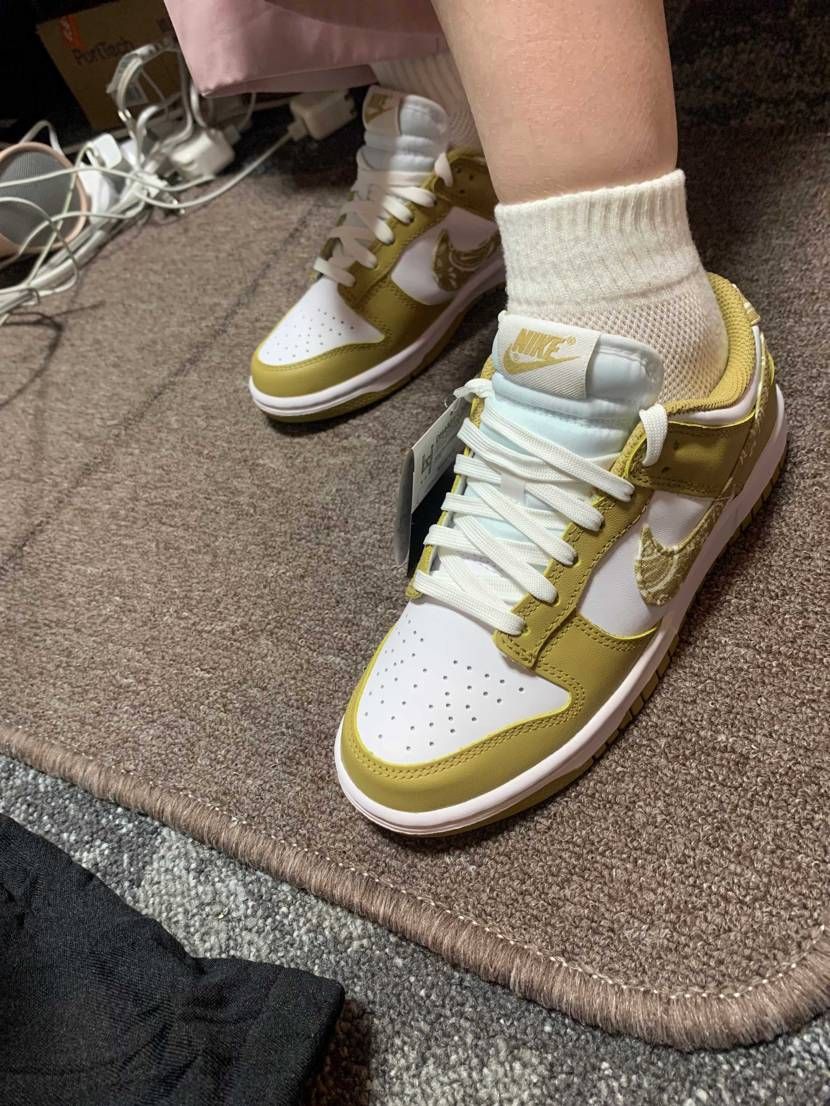 Nike WMNS Dunk Low ESS "Barley Paisley"
