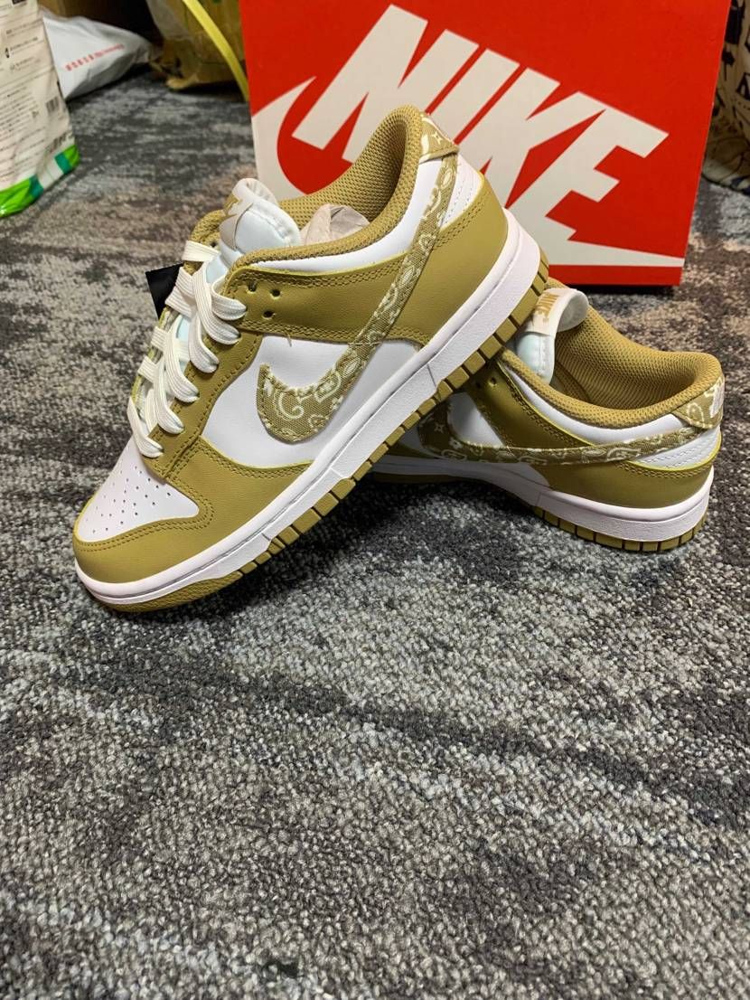 Nike WMNS Dunk Low ESS "Barley