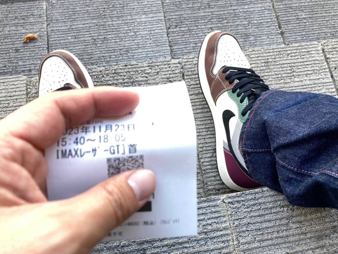 春以来履いてなかったエアジョーダン1ハンドクラフテッド。午前中仕事で昼過ぎからの