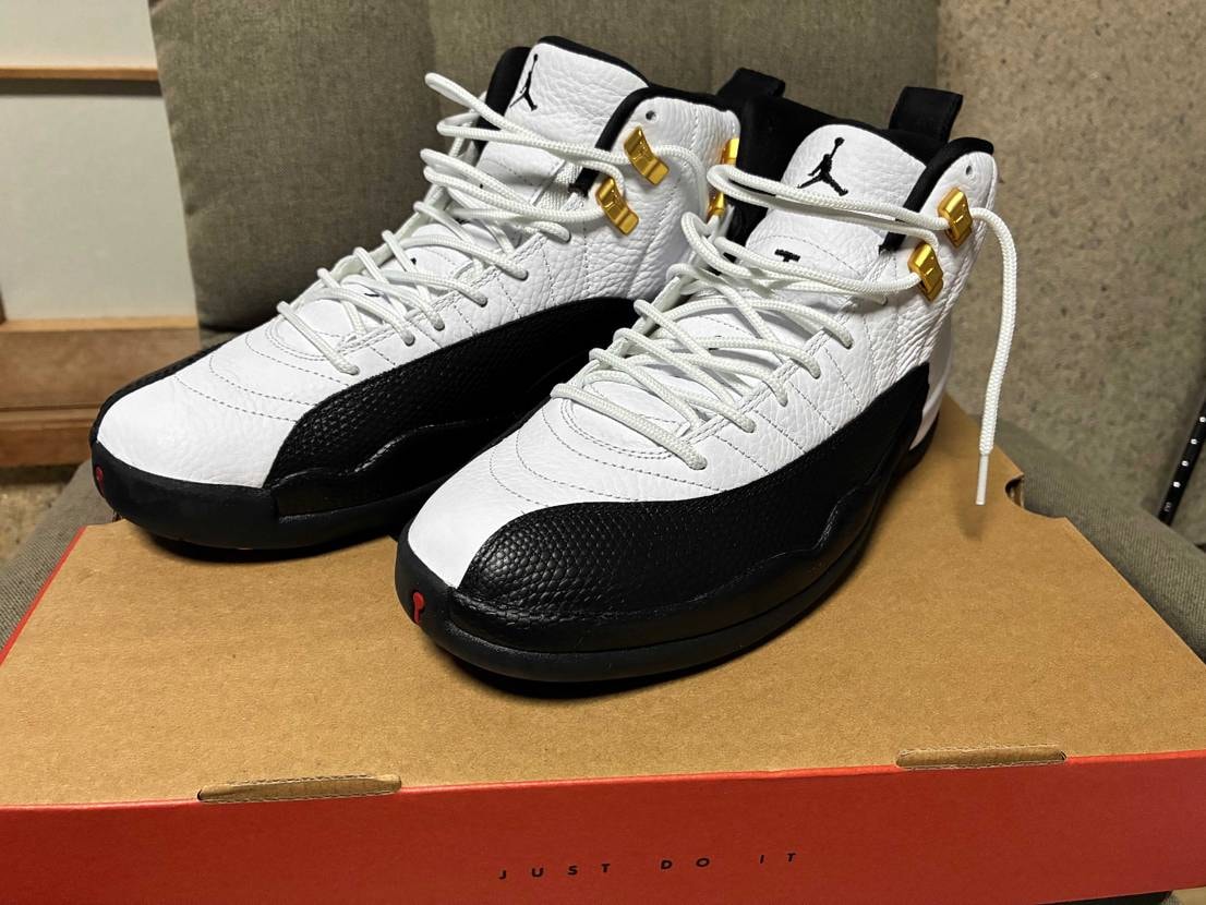 エアジョーダン12 タクシー届きました。かっこいいです😎
