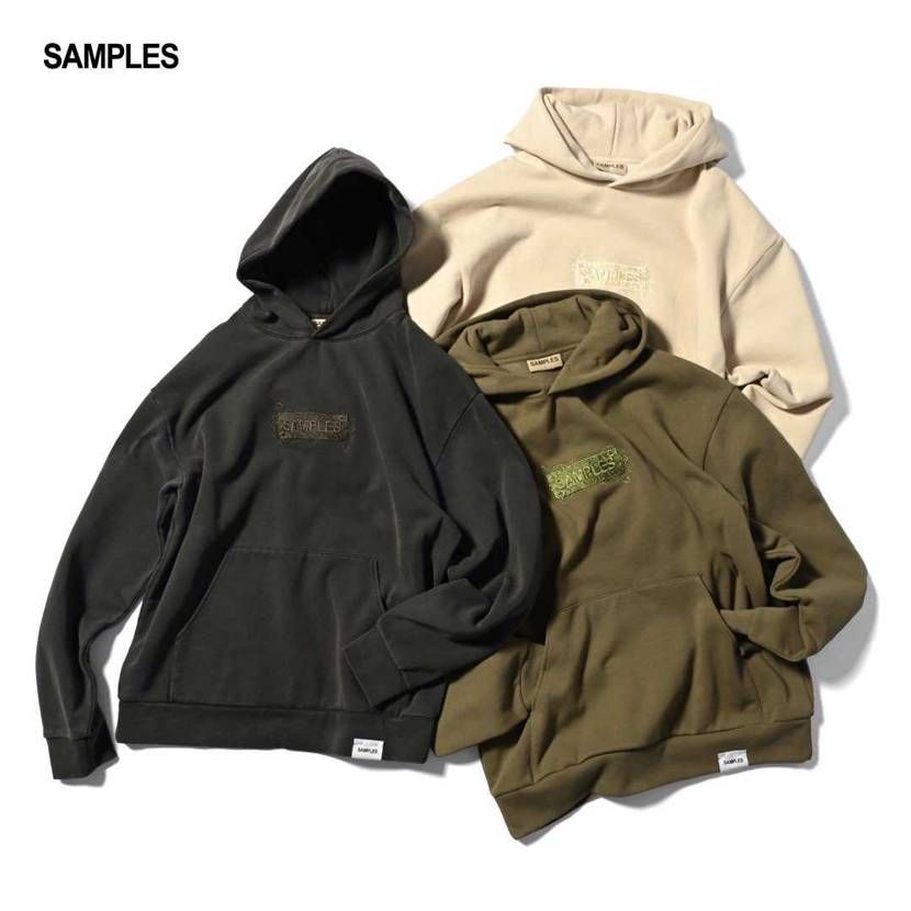 samplesのボックスロゴかっこいい！
無理して一枚だけ買いました😎