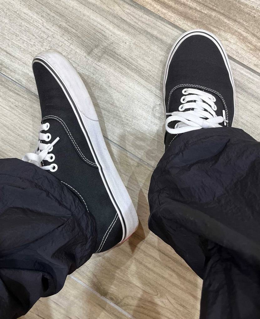 雨降るとお気に入りの👟履きづらいですね🥲

ジョウンドv3早く下ろしたいっす