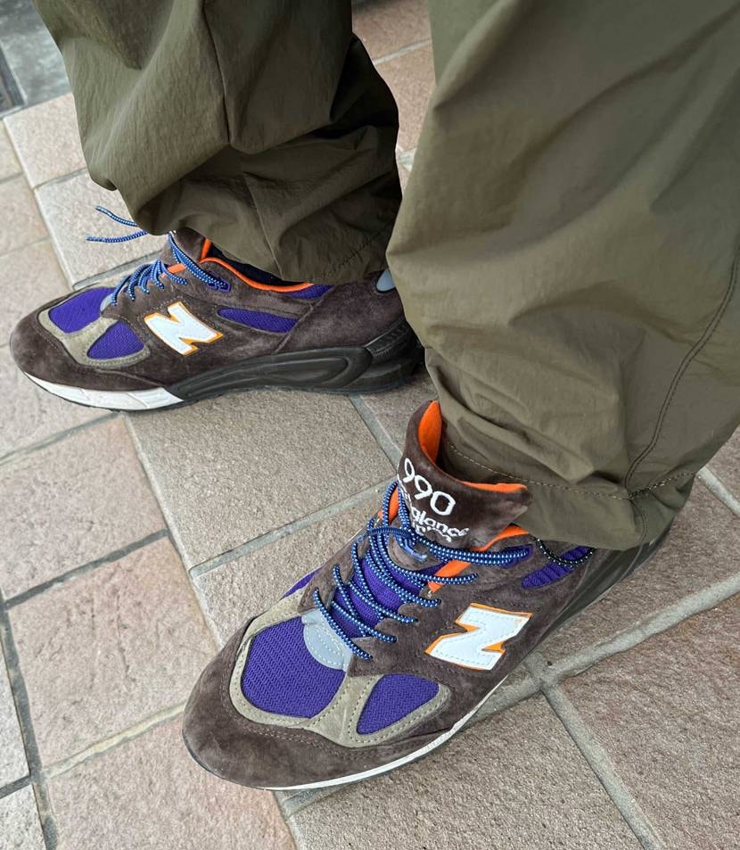 もうこの👟履く季節になったと思うと1年が早い💦
個人的感覚だとasicsの方が