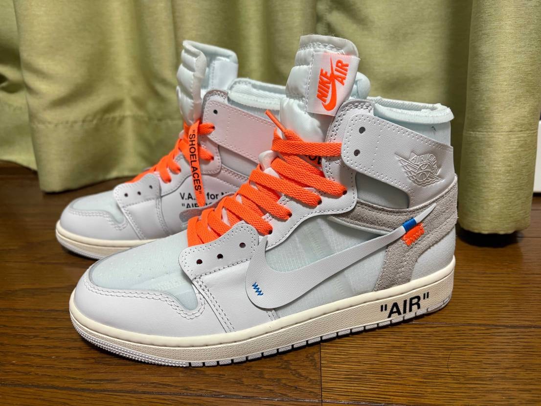 靴紐何色にします？