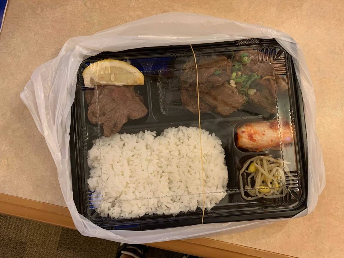 3泊4日の出張に日程以上のスニーカーを持ってきてしまった。仕