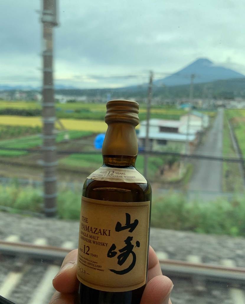 3泊4日の出張に日程以上のスニーカーを持ってきてしまった。仕