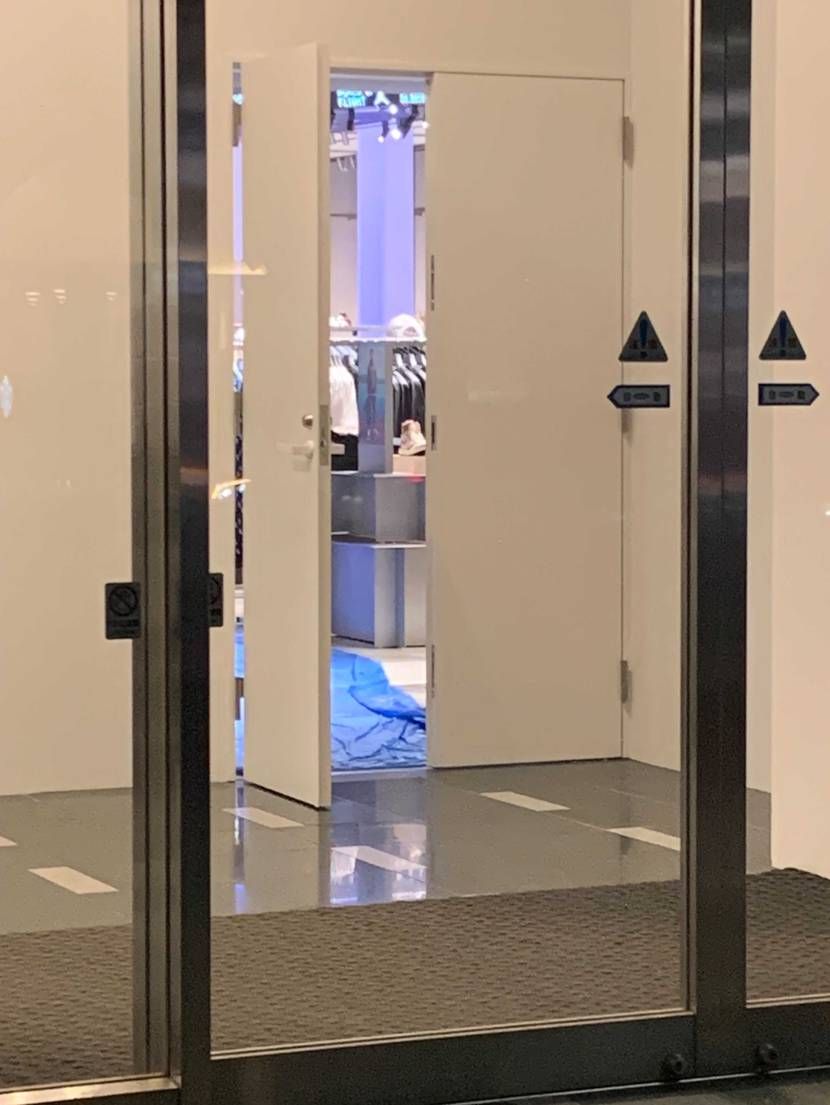 ちらっと見えた