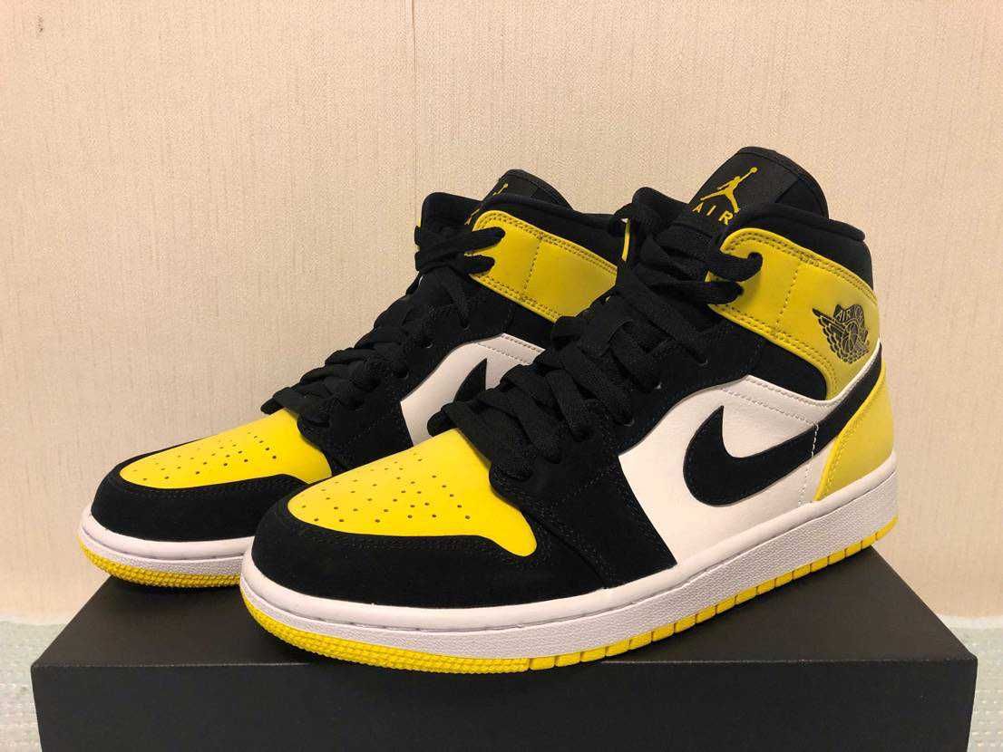 このaj1には何色のシューレースが似合うと思いますか？