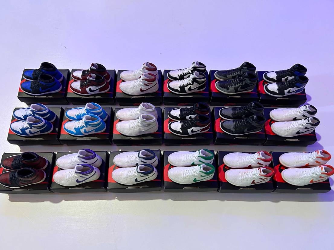 巷で話題のAJ1 HIGH 85のガチャ
コンプしてきた〜!!
細部までデザ