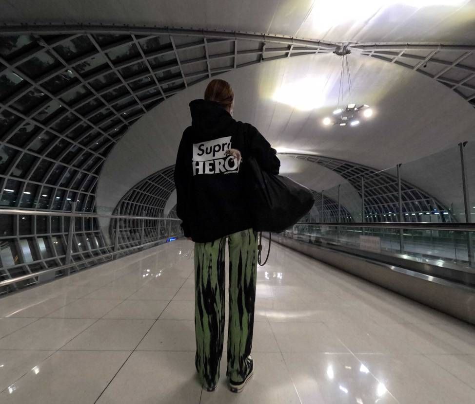 ct70🖤

空港が、寒かったので真夏にパーカー着てますw



