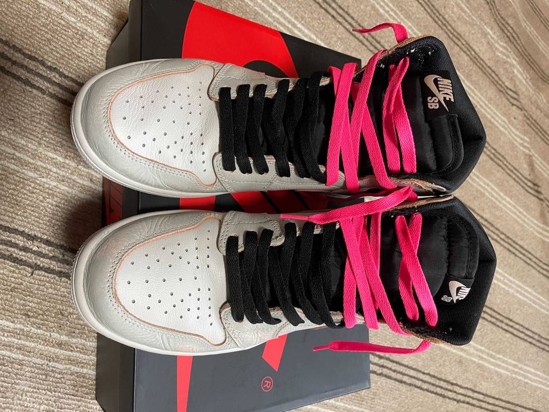 ２０２１年の１発目のスニーカー‼︎

初のジョーダン1H