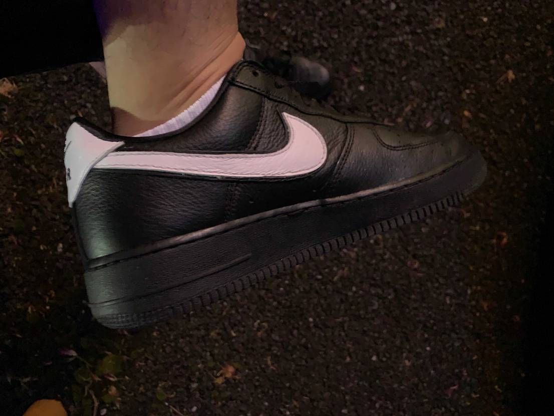 お気に入りのスニーカー

足臭くなるんで、夏は基本サンダル

でも、此奴