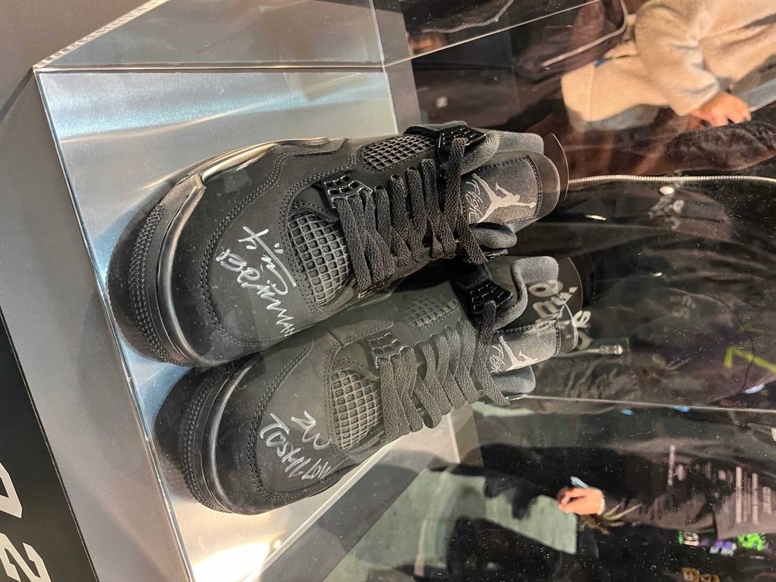 尽未来祭でAJ4ブラックキャット、got'em！
TOSHI-LOWさんのサイ