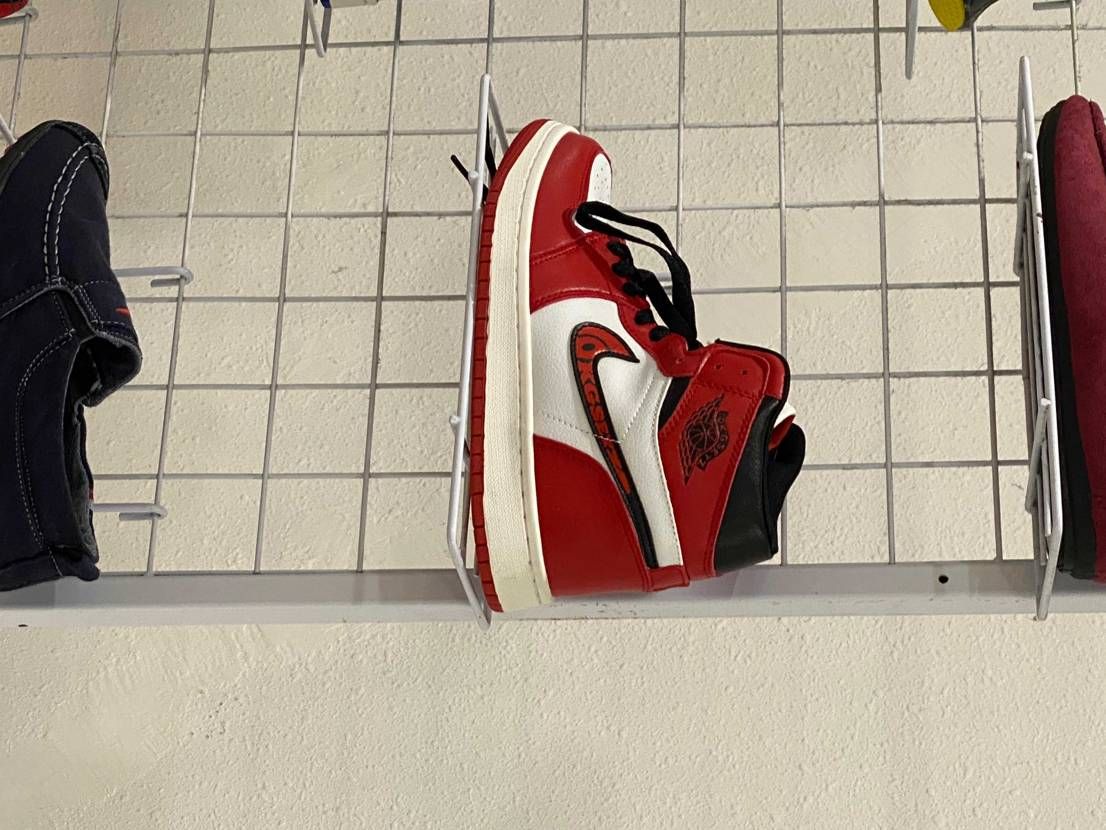 今マレーシアのペナン島に仕事で来ています。
近くの怪しいモールにこれが売ってい