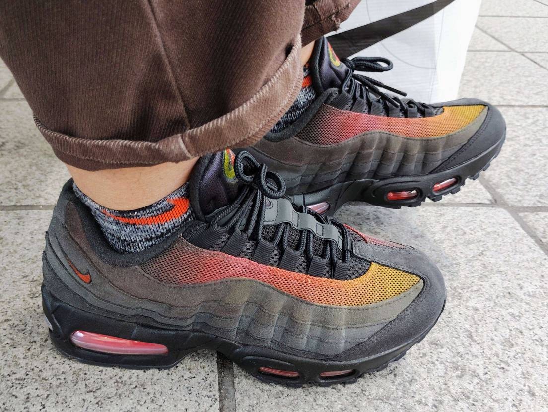 こんにちは🥵
あるものを購入しに銀座へ🏃🚃
足元はLorenz OG.95を