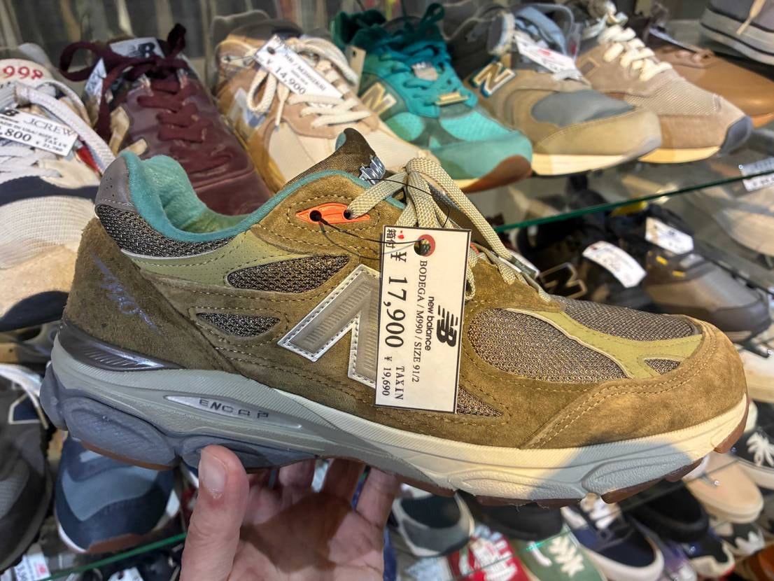 今日スニ

あまり見かけないコンバース米製ジャージ
