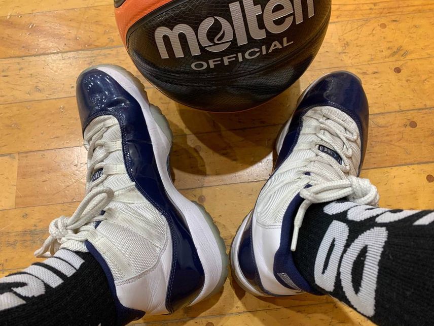 【バスケの日】
月1〜2回やってます
今日はAJ11のネイビーのやつ
仲間