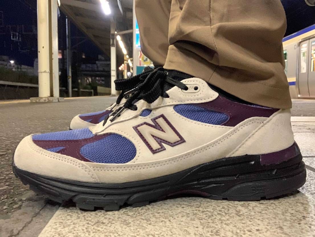 1日履いてると、どんなスニーカーでも疲れる💦
ただ、こぞって評価の高いこの品番