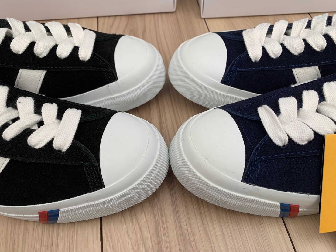 いっちゃいました

当初は紺だけにしようと思ってたんだが