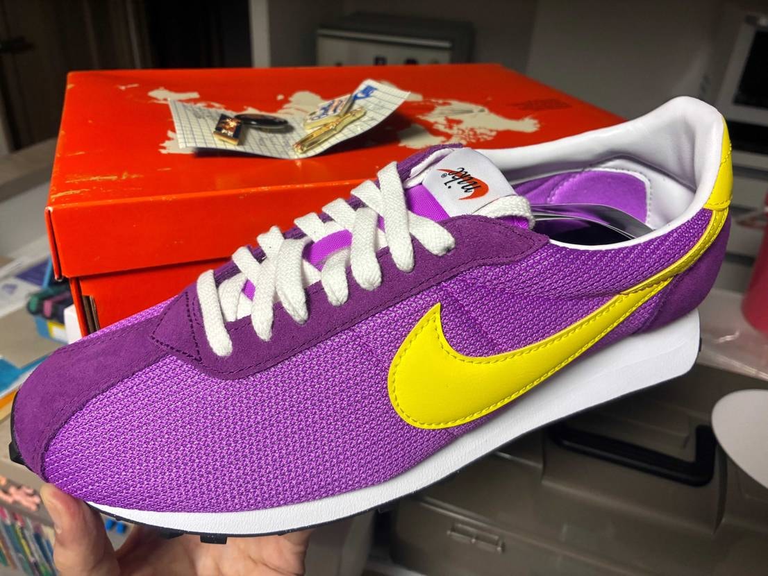 エッグプラント系の紫をほんのちょっと期待したら…


