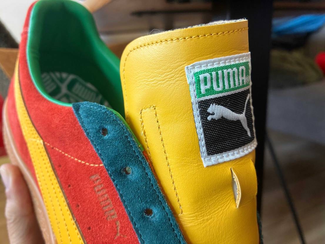 【タンタグ脇とカラー名とラベルの話】

タンタグ脇のパン